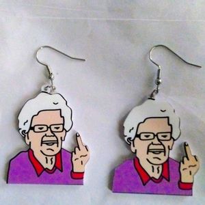 New!! What grandma/grandpa says earrings